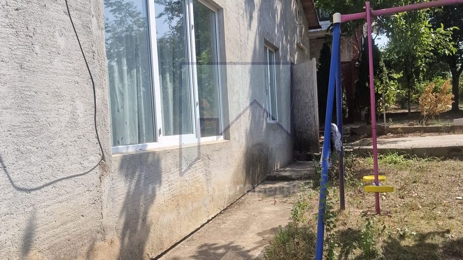 Vanzare Vila S+P+1E+Pod - Adunatii Copaceni - Poză 7