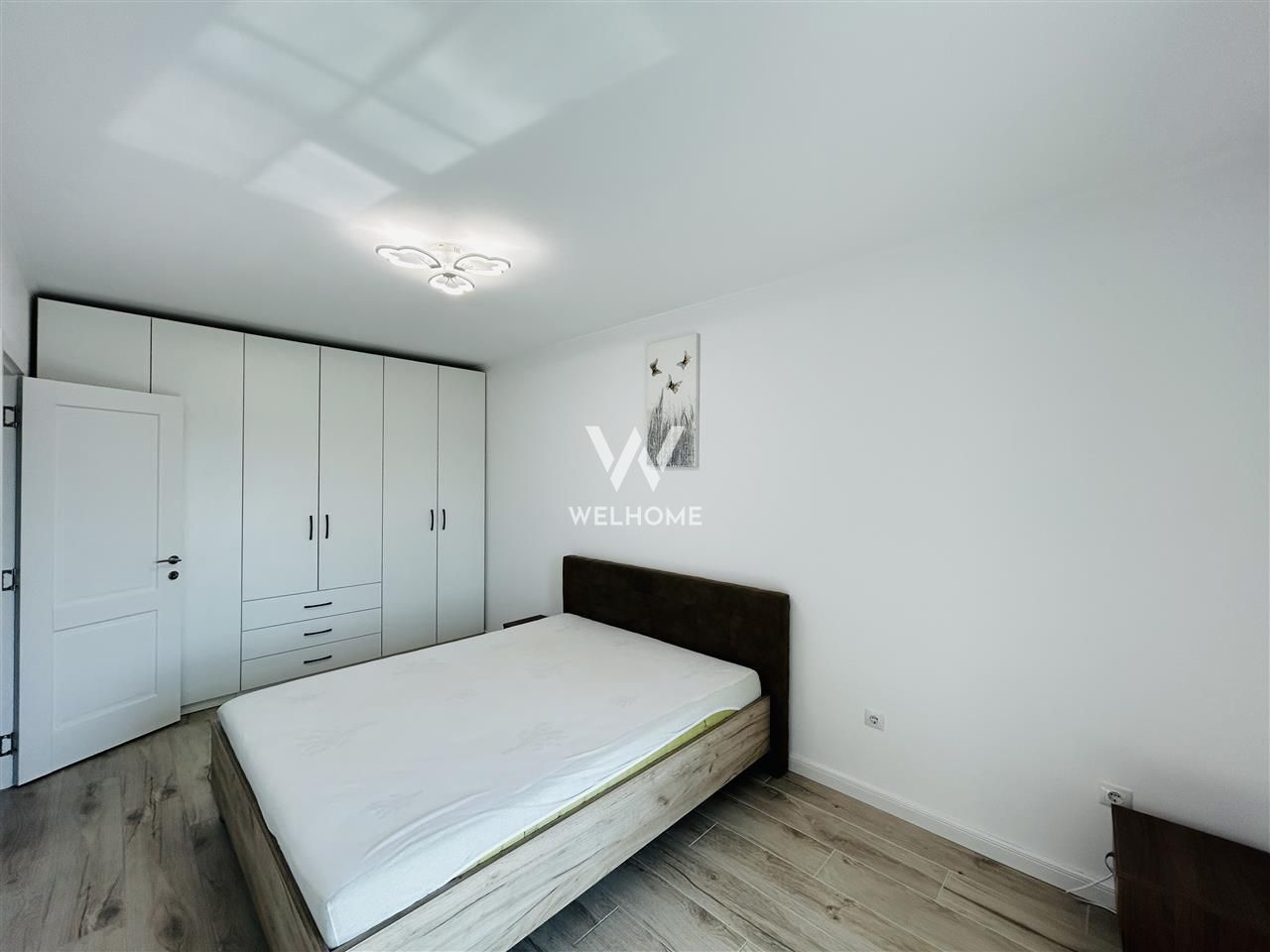Apartament modern de vanzare - 2 camere, balcon si loc de parcare - Poză 6