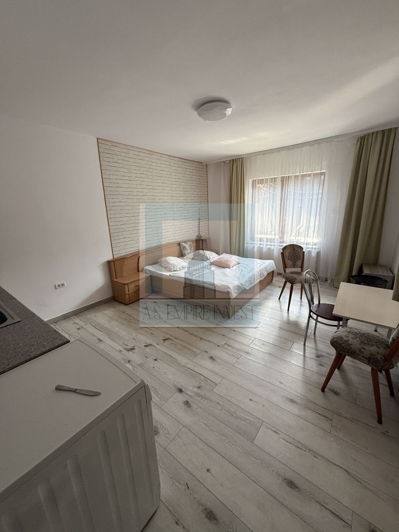 Casa 10 camere, 5 bai, 380 mp teren - zona Astra - Poză 16