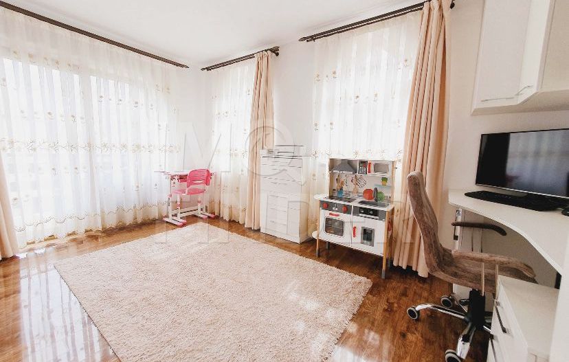 Vanzare 2 camere Zorilor, imobil nou, mobilat si utilat, parcare - Poză 4