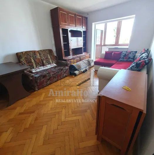 Apartament 4 camere etaj 3 din 4 zona Mogosoaia - Poză 4