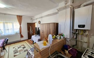 Casa 4 camere + anexe, 2084 mp teren, Totoi, la 10 km de Alba Iulia - Poză 12