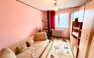 Apartament cu 3 camere in Manastur, etaj 1, 67 mp ,zona Campului ! - Poză 2