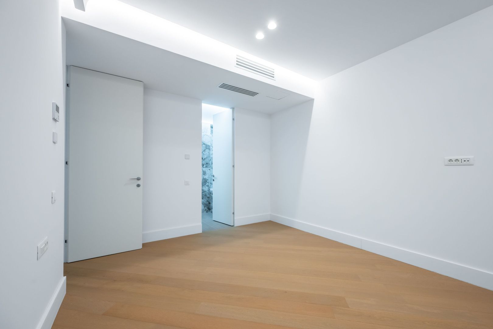 CORTINA 126 | Apartament exclusivist | Vedere libera | 2,900 Eur/mpc | LUX - Poză 18