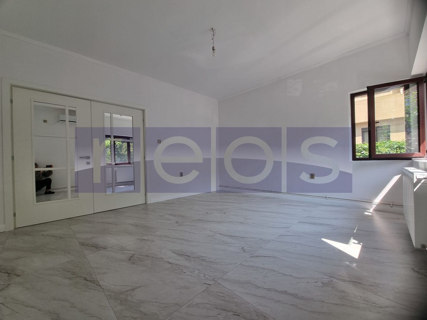 VANZARE - 3- CAMERE IN VILA INTERBELICA -TINERETULUI - Poză 2