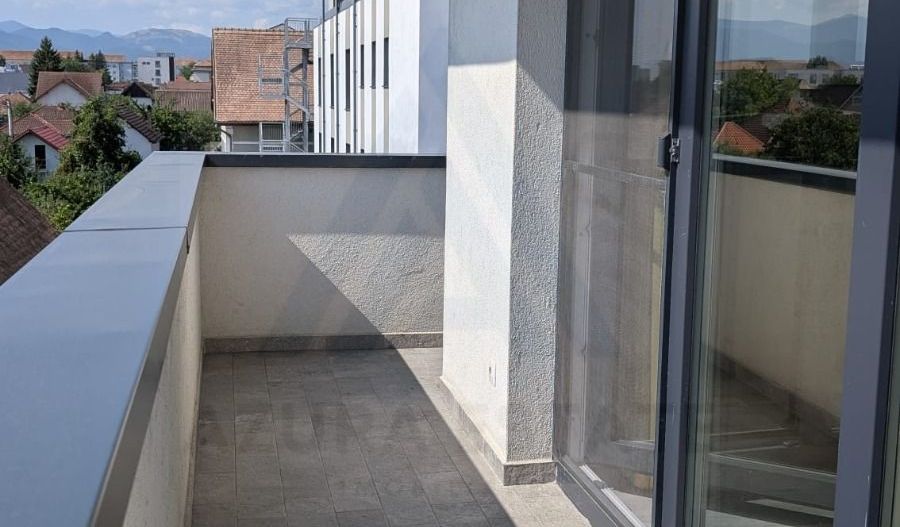 Apartament premium 80 mp utili balcon parcare subterana C. Dumbravii - Poză 12