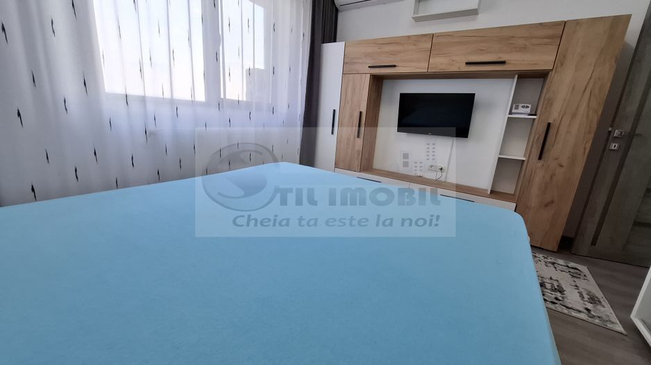 Apartament 2 camere, bloc 2019, etaj 2/3, baie cu geam, semimobilat - Poză 2