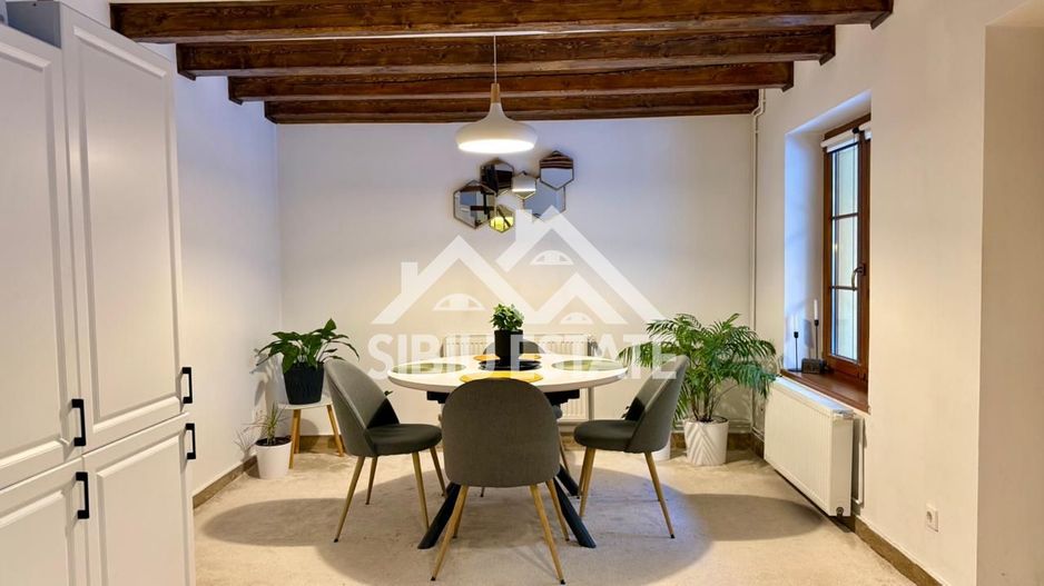 Casa moderna,de inchiriat,cu 3 camere -Zona Ultracentrala - Poză 2