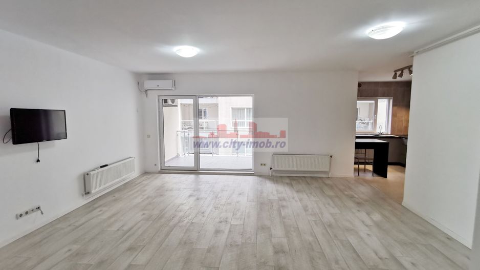 Vanzare Apartament 4 camere Baneasa - Poză 2