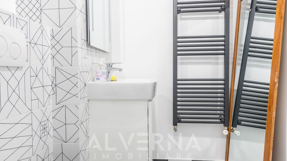 Spatiu birou 75mp + balcon | 3 camere | 2 bai | bucatarie | Cipariu - Poză 8