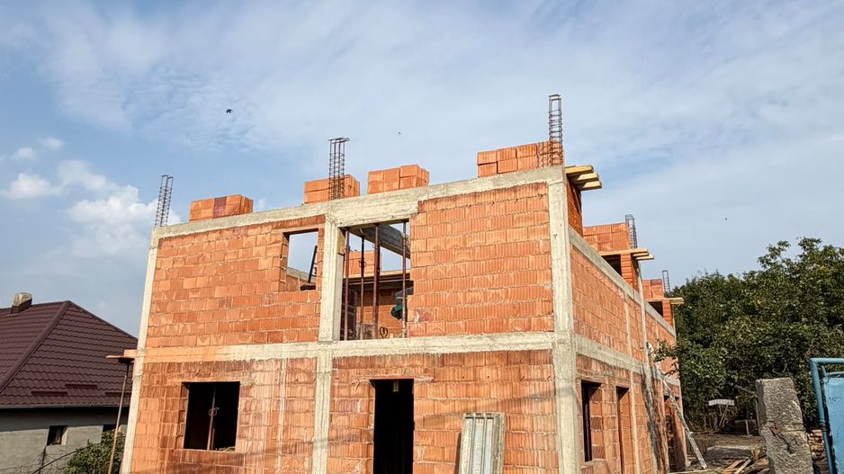 Casă cu 5 camere de vânzare în zona Iris, Comision 0% - Poză 1