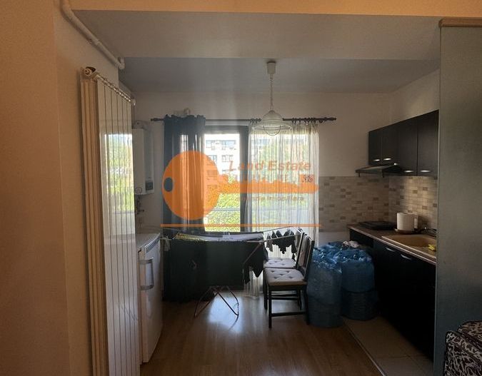 Garsonieră de vânzare – complet mobilată, utilată și cu loc de parcare subteran - Poză 4