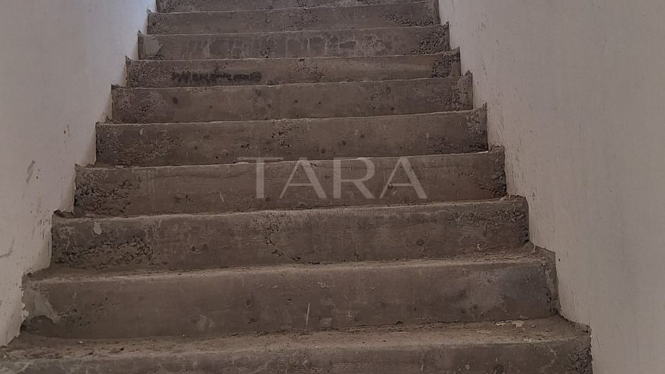 Casa modernă în Feleacu, cu teren de 850 mp, terasă generoasă și curte amenajată - Poză 5