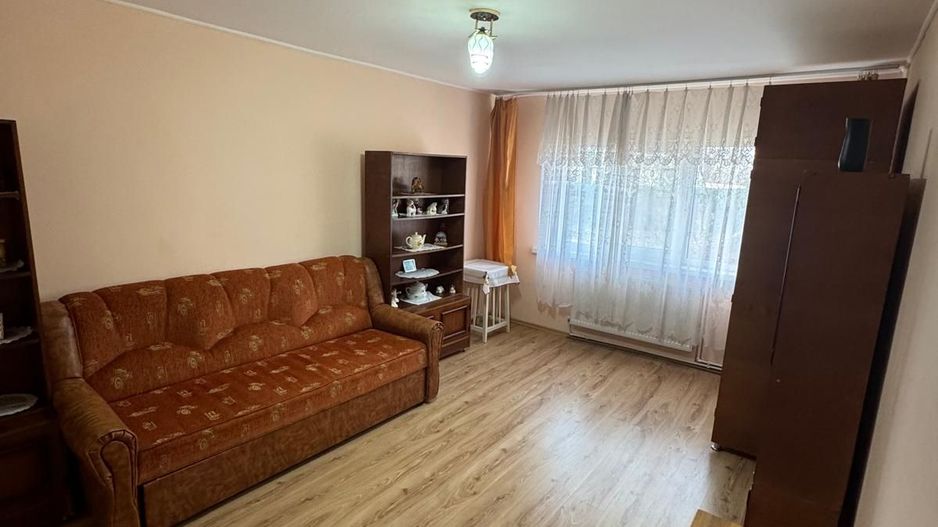 De Vânzare - Apartament 3 Camere, Strada Decebal - Poză 17