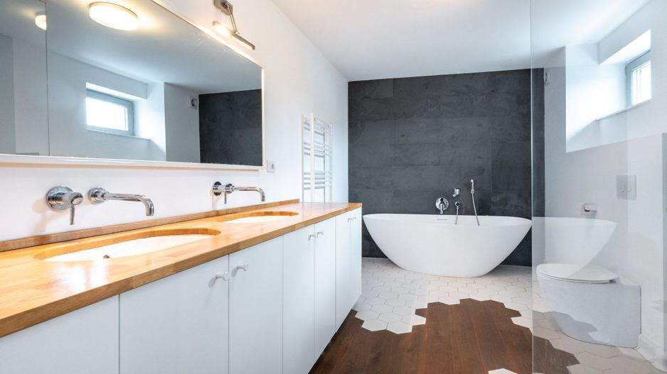 COMISION 0% - Vila eleganta P+2E 380 mp utili, teren 470mp, lac propriu + ponton - Poză 12