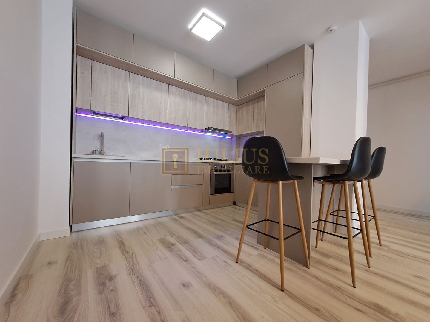 2 camere, bloc nou, loc de parcare-Campeador Residence - Poză 8