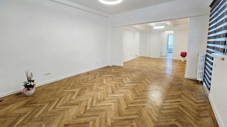 Închiriez apartament 4 camere, nemobilat, Unirii - Poză 2