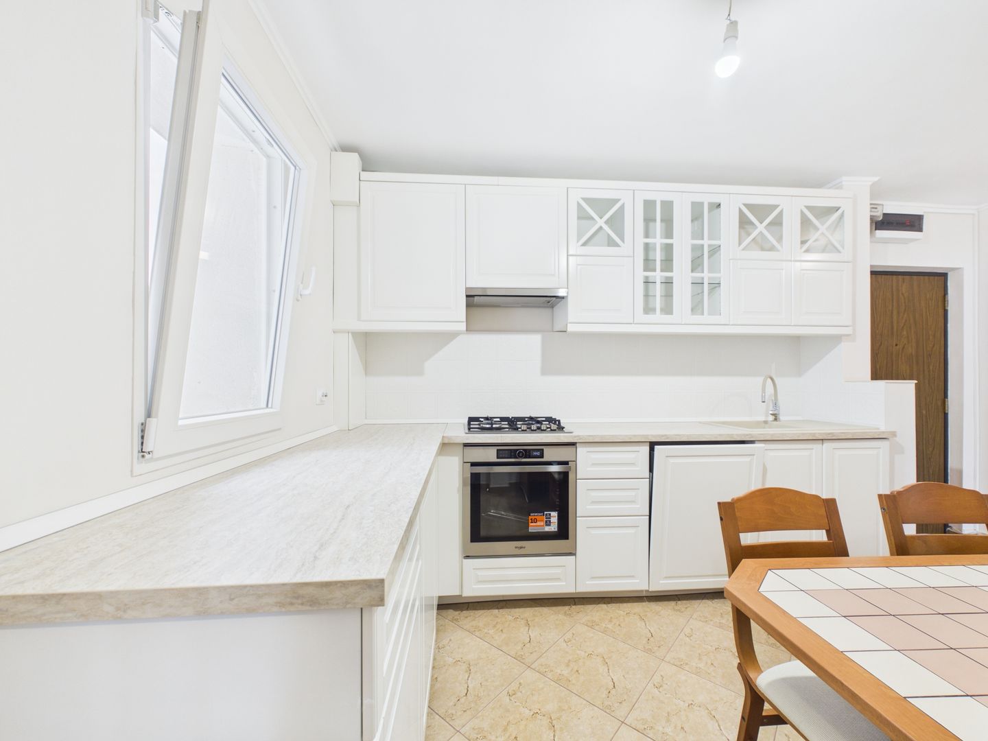 Apartament 3 camere decomandat, complet renovat - Metrou Lujerului - Poză 2