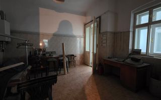 Spatiu Comercial-Apartamente Traian - Cladire integrala - Poză 17