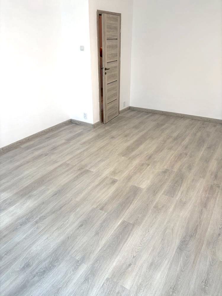 Vânzare Garsonieră Decomandată Lux Renovată Complet, Etaj 2/8, 1 Min Mall Vitan - Poză 4