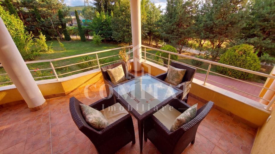 Vilă în Făget | Sediu companie | 2.412 mp teren 8 parcări - Poză 9
