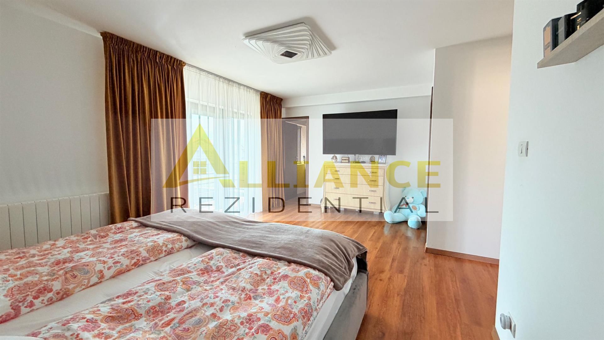 Casa Individuala - 5 camere - 3 bai - 520mp teren - Poză 18