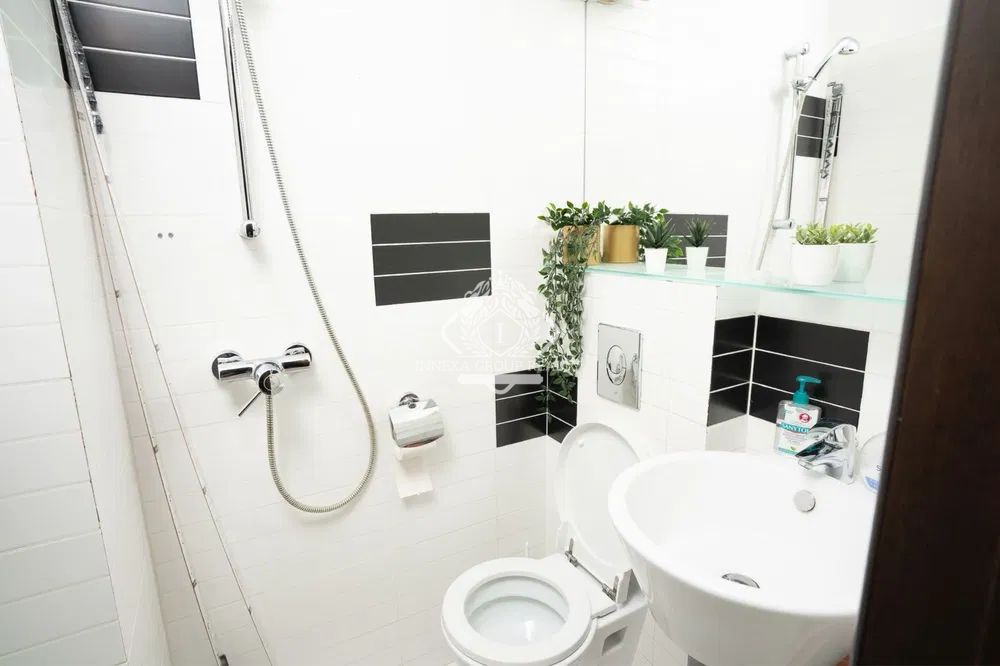 Apartament 3 camere, etaj 2/4, bloc 1990, in zona Unirii-Matei Basarab - Poză 7