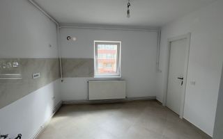 Apartament 2 camere decomandat Tractorul Brasov - Poză 6