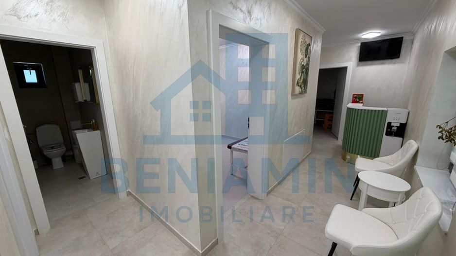 Spatiu modern cabinete medicale parter 50mp Toporasi Promenada - Poză 3