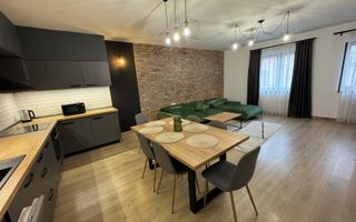 Apartament cu 3 camere, 90mp, decomandat, parcare, Zona Centrala - Poză 1