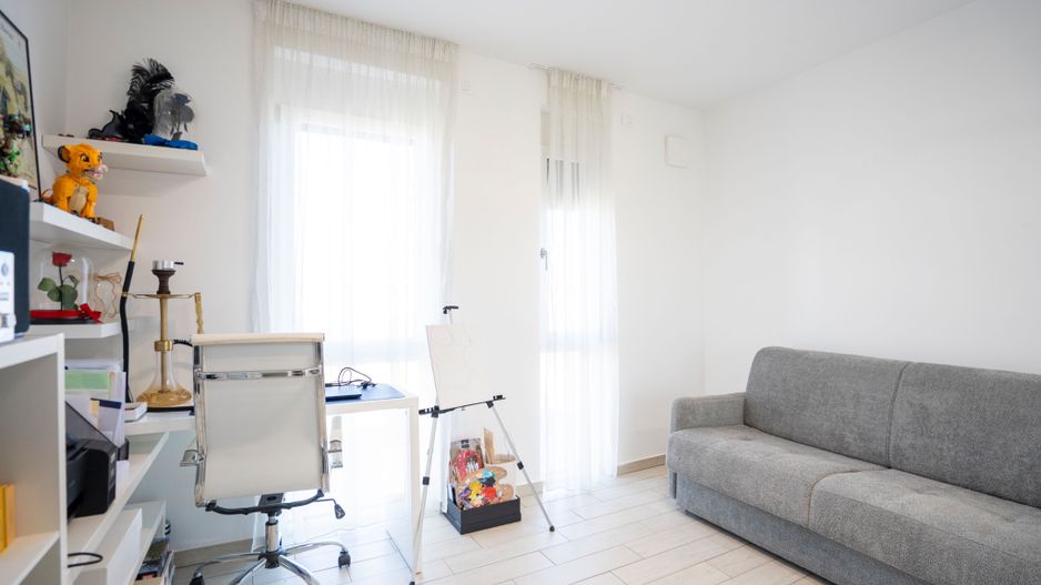 Apartment 3 camere, lux , zona Universității - Poză 5