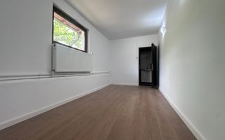 Între dealuri, viță de vie și liniște deplină! Vanzare casa in Prahova - Poză 9