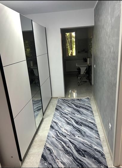 De închiriat apartament cu 2 camere în Micro 17, etaj 2, 450 euro - Poză 2