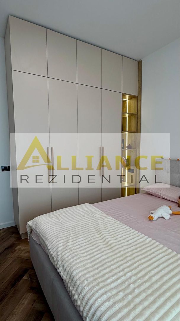 Str. Gradinari - 4 camere - 442 mp teren - mobilata si utilata lux - Poză 13