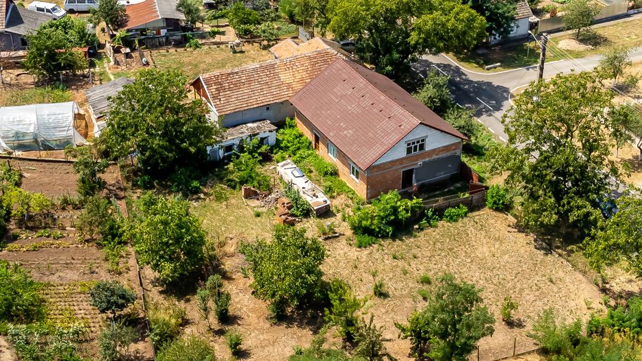 Casă de vânzare în Macea, la câțiva pași de Castelul Csernovics - Poză 5
