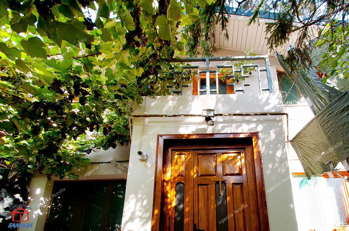 Vila cocheta, situata in centrul istoric al orasului - Poză 19