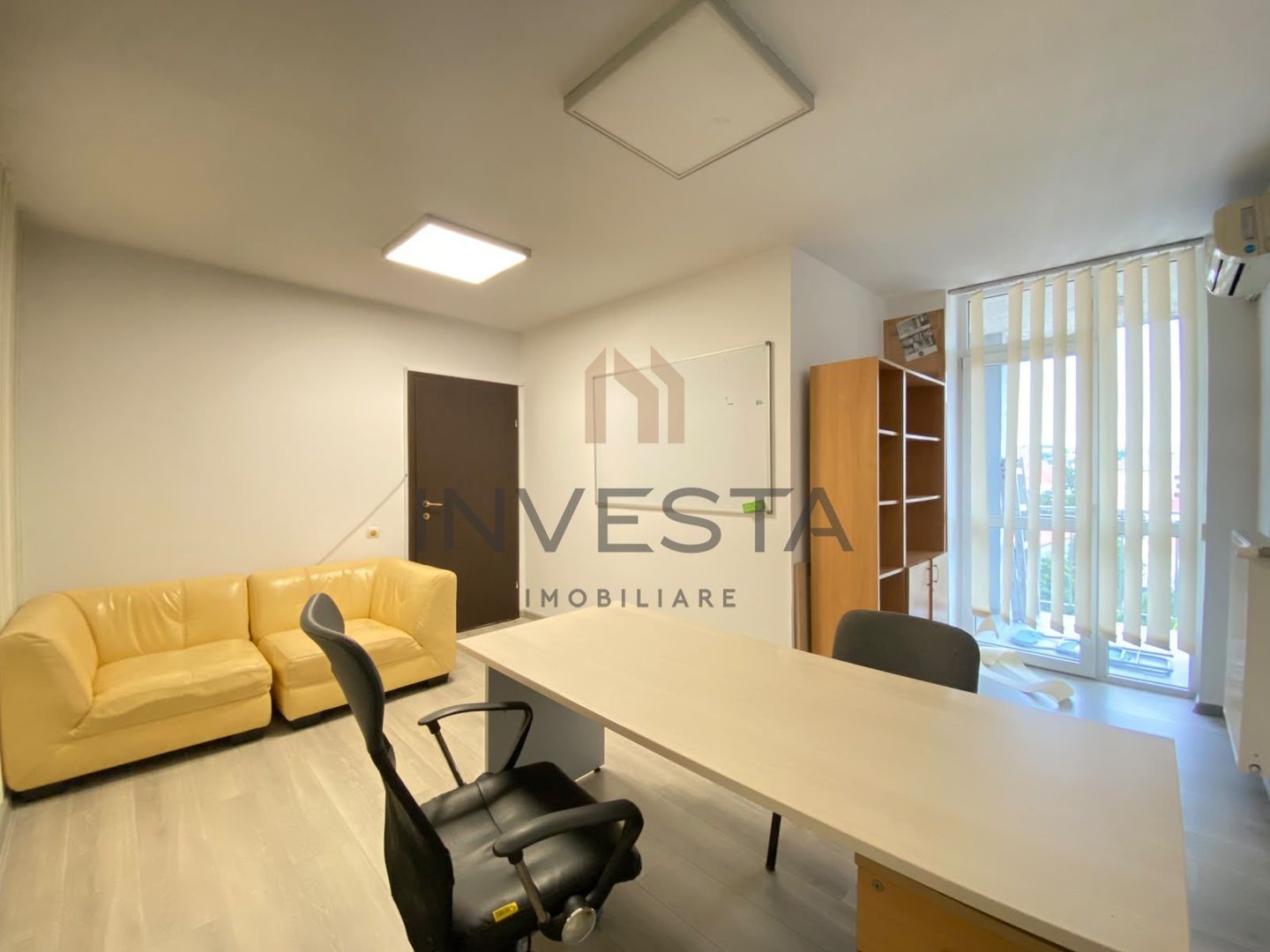 Apartament cu 4 camere decomandat, parcare, etaj intermediar, Centru! - Poză 11