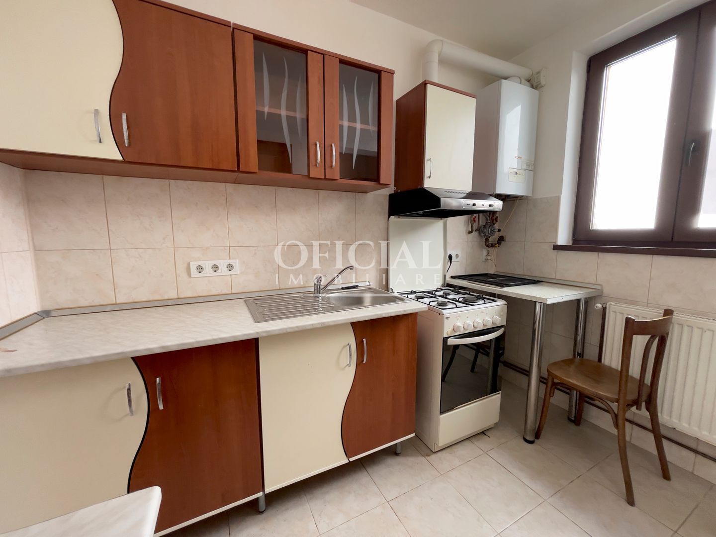 Apartament 2 camere | 52 Mp | Curte | Zona Gruia | str. Fierului - Poză 3