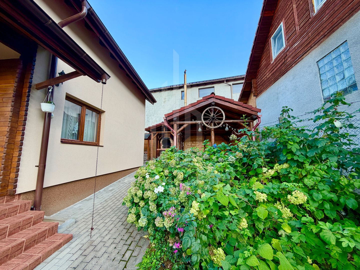 Casă de vacanță în Tocile - Poză 3