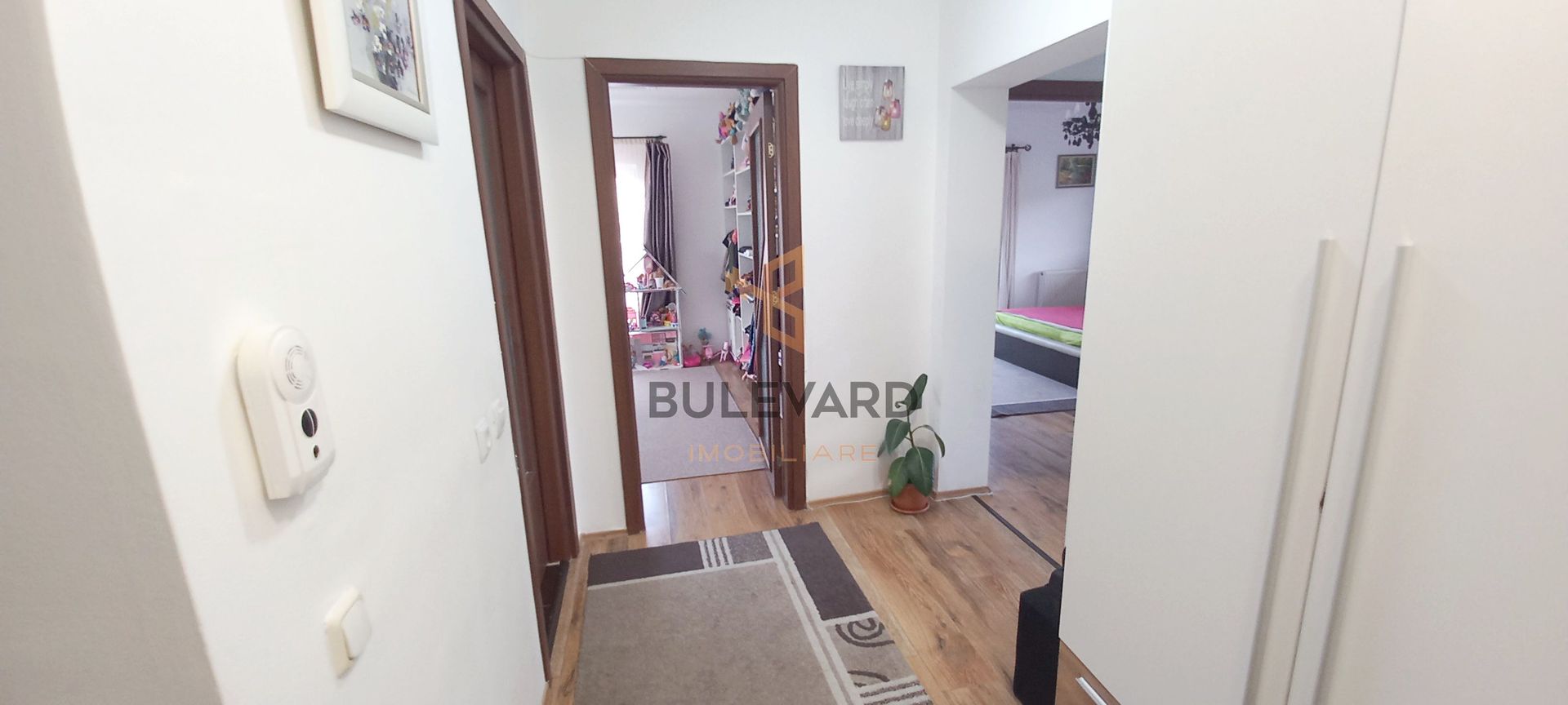 Apartament cu 2 camere, zona strazii Eroilor! - Poză 7