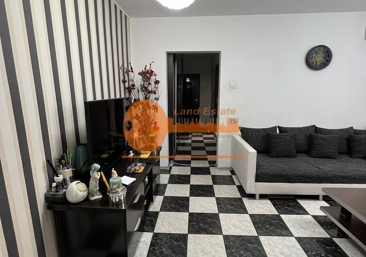 Apartament cu 4 camere in zona Parc Sebastian-Centrala Proprie - Poză 10