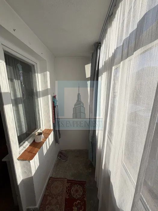 Apartament 3 camere , 60mp, Etj 2/3 - zona Râșnov/ISR - Poză 6