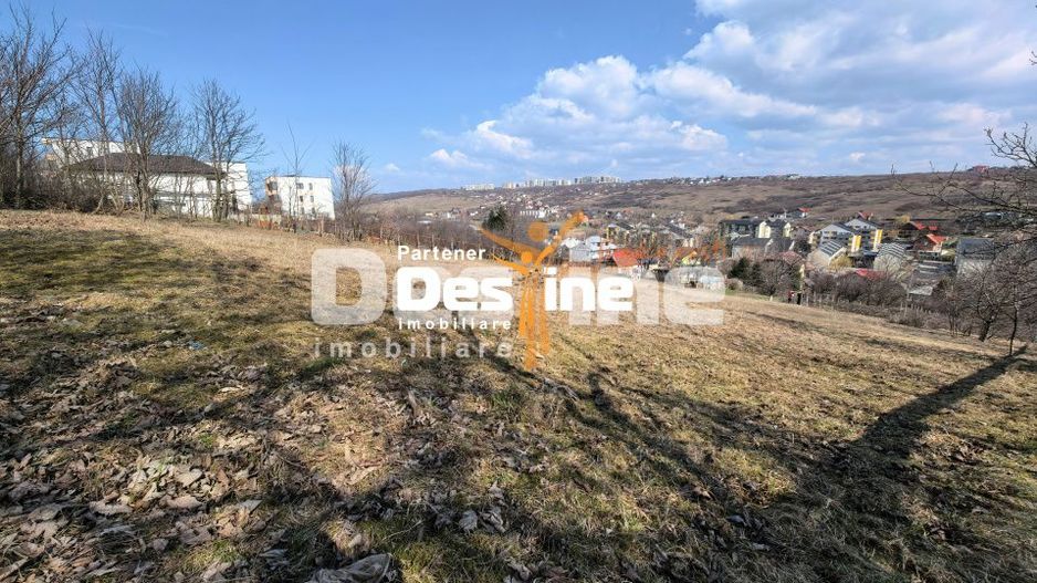 Teren intravilan 3000 mp Str. Soarelui la asfalt utilități la limită - Poză 3