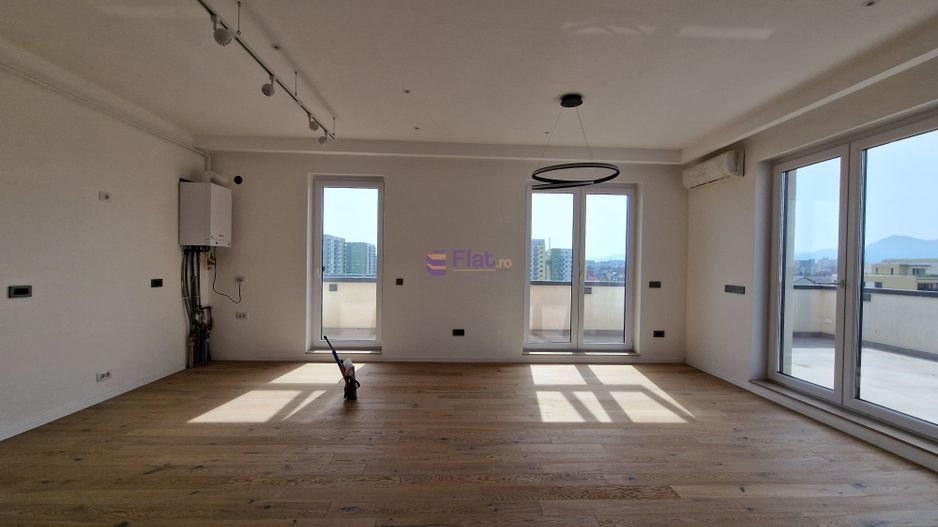 Comision 0 Penthouse 3 Camere 104 mp.  Terasa 43 mp. Tractorul - Poză 8