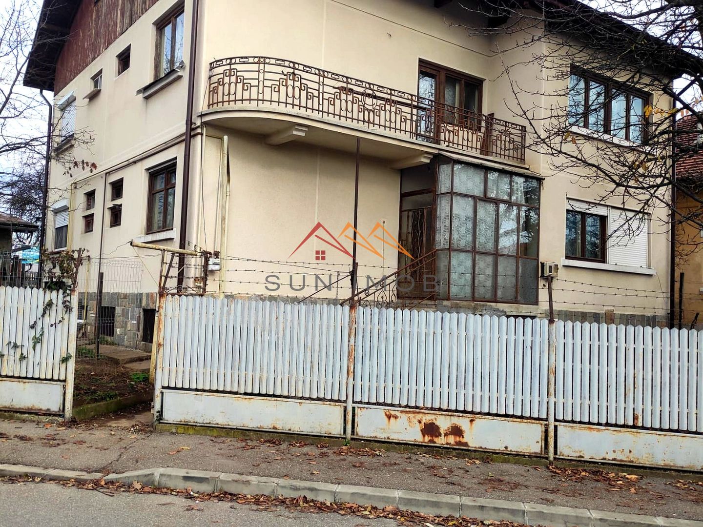 Casa D+P+E, an 1980, teren 285 m2, zona foarte buna, Campina, Prahova - Poză 1