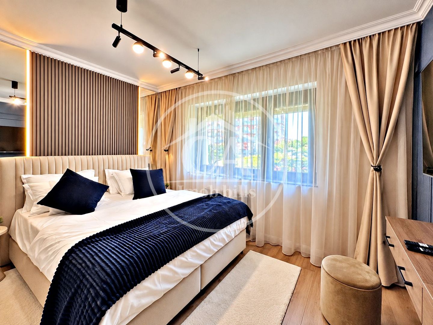 Apartament LUX de închiriat cu 2 camere în Calea Aradului, Oradea - Poză 4