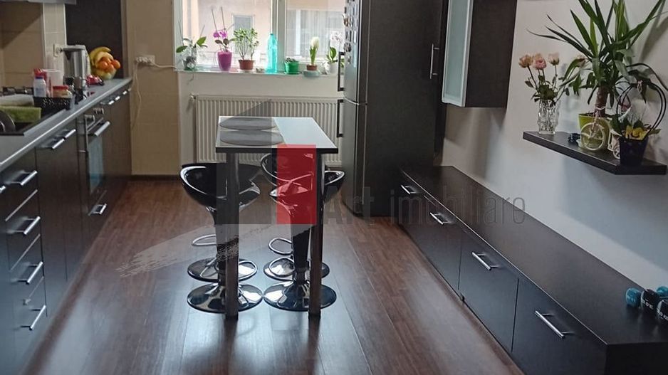 Vânzare apartament 3 camere Aurel Perșu - Poză 9