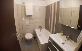 Apartament 3 camere Metrou Jiului - Poză 3