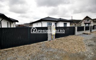 Casă la cheie pe 1 nivel 4cam. 2 bai,1 dresing 650 mp. teren - Poză 27