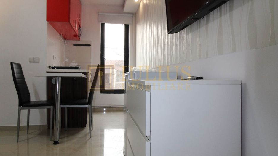 1 camera, loc de parcare,in spate la City of MARA - Poză 11